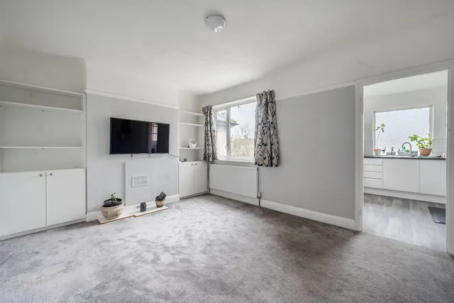 12 Lowther Road, Stanmore, photo 1