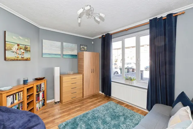 Photo 3 — Sisley Road, BARKING, Essex, IG11