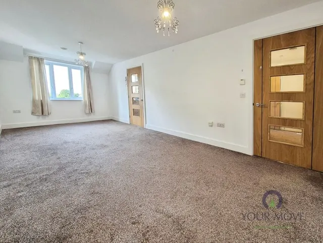 London Road, BN27, photo 2