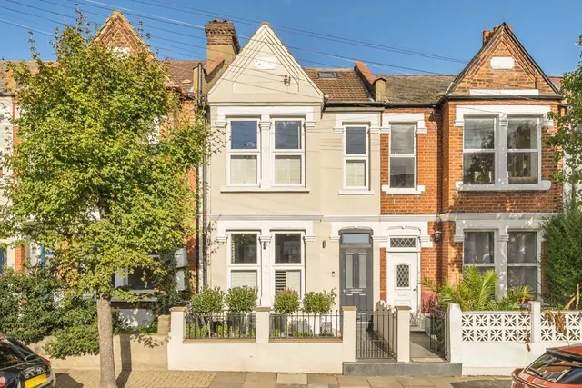 Eastwood Street, SW16, photo 1
