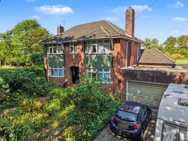 Uttoxeter Road, Stoke-On-Trent, photo 1