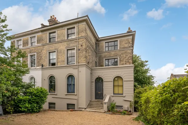 Flat 2, 10 Leigham Court Road, London, photo 1