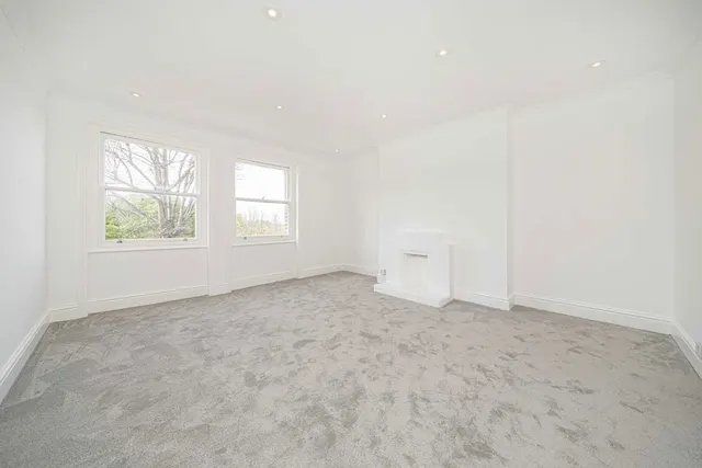 Church Grove, Hampton Wick, KT1, photo 2