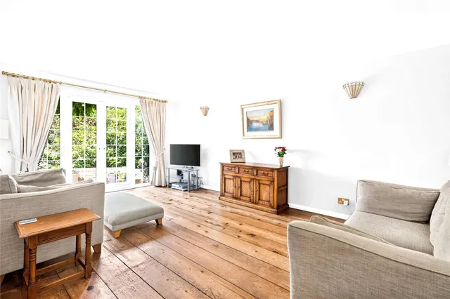 Photo 2 — Church Lane, Loughton, Essex, IG10 1PD