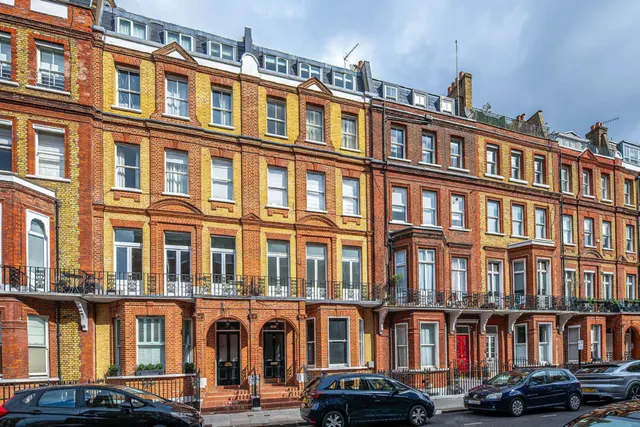 2 bedroom flat — Brechin Place, South Kensington, SW7 4QA