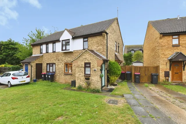 Woodcotes, Shoeburyness, Southend-on-Sea, Essex, SS3, photo 1