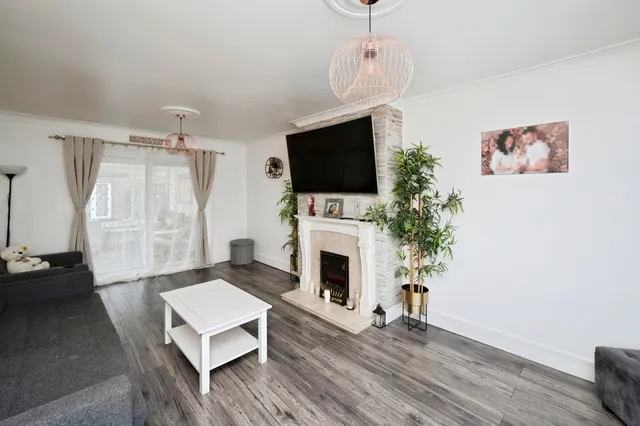 Photo 2 — Colchester Road, Nottingham, Nottinghamshire, NG8