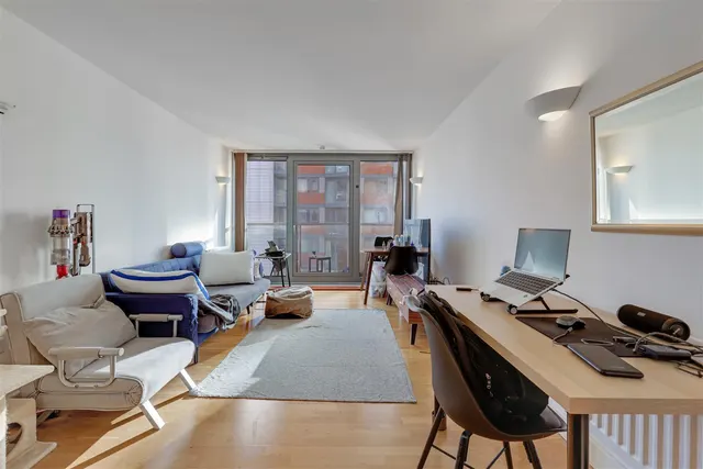 Blackwall Way, East India, E14, photo 1