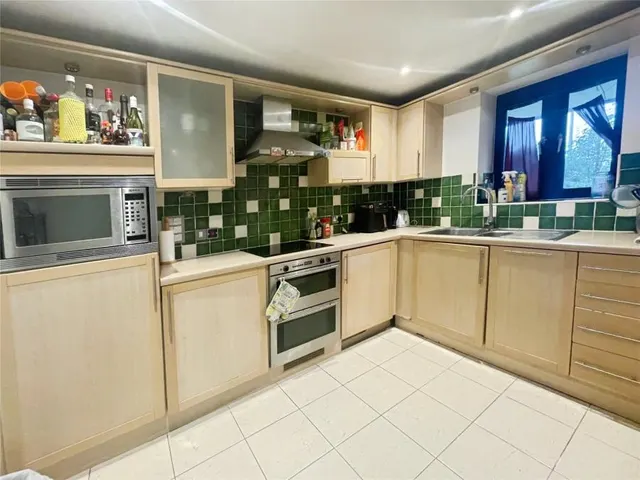 Canute Road, Southampton, SO14, photo 2