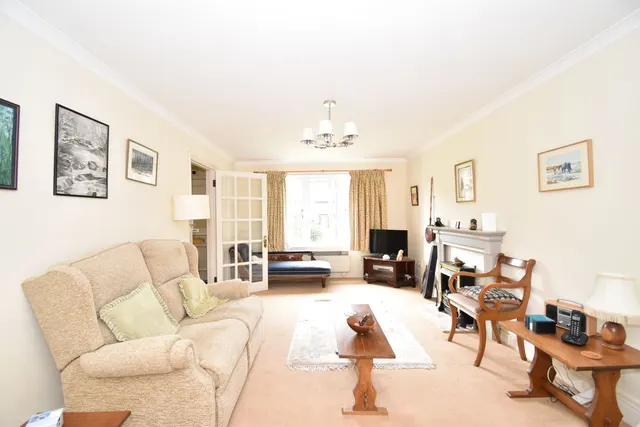 Atwater Court, Lenham, photo 3