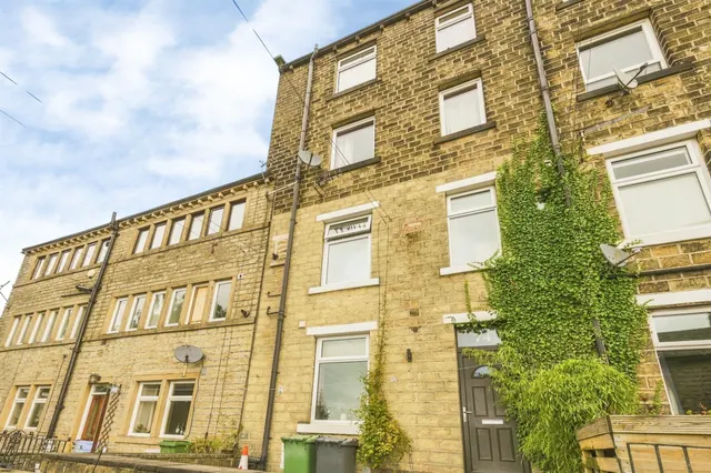 Handel Street, Golcar, Huddersfield, photo 1