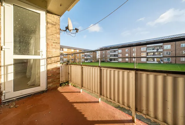 Photo 2 — Leigham Court Road, SW16 3QU