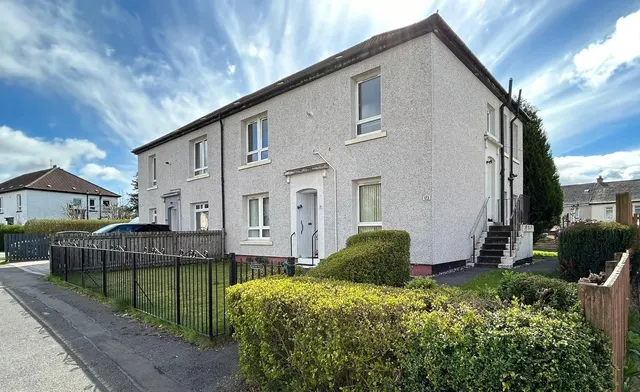 Rampart Avenue, Knightswood, G13, photo 1