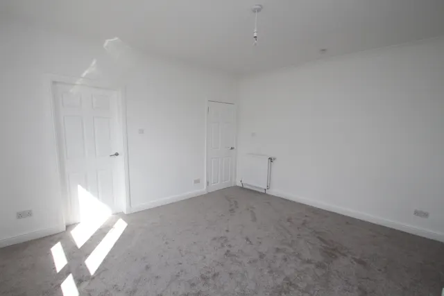 Rampart Avenue, Knightswood, G13, photo 3