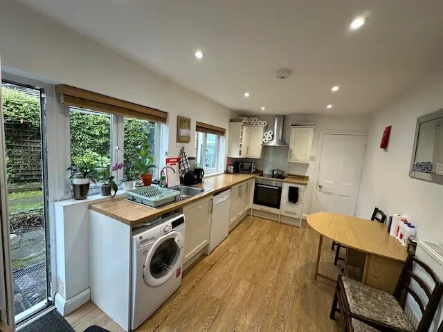 London Road, LE67, photo 2