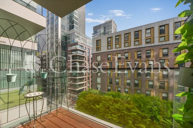 Cashmere House, Goodman's Fields, Leman Street, Aldgate, London, E1, photo 1