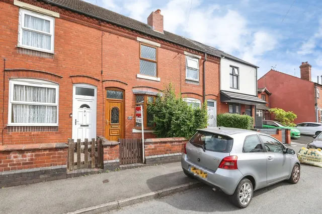 Vicarage Road, HALESOWEN, photo 1