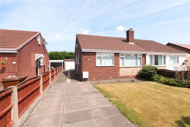 Margaret Road, Denton, Greater Manchester, M34, photo 1