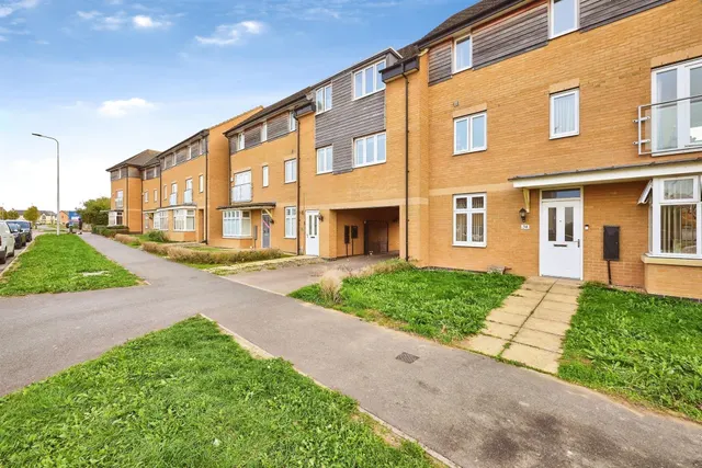 Manor Drive, Peterborough, PE4, photo 1