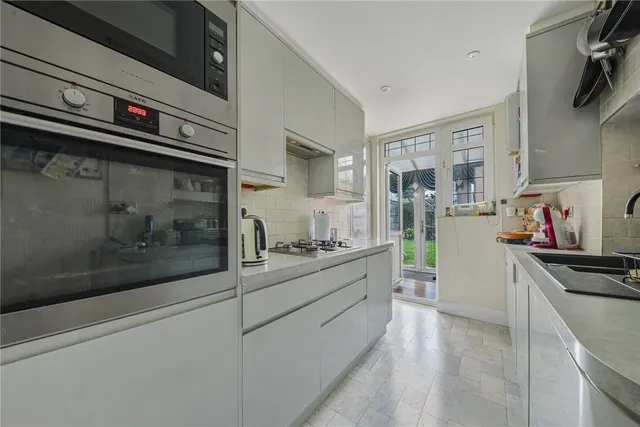 Rose Walk, West Wickham, photo 2