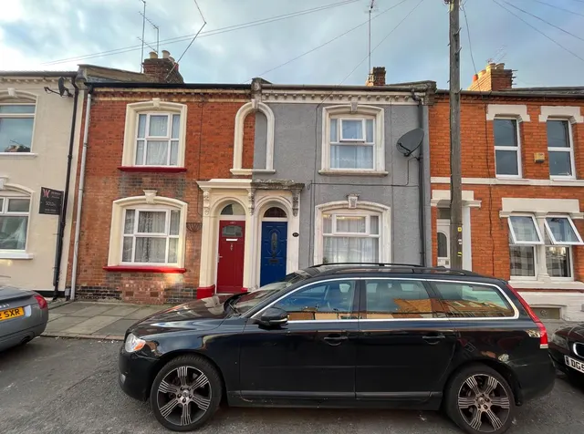 Hunter Street, NORTHAMPTON, photo 1