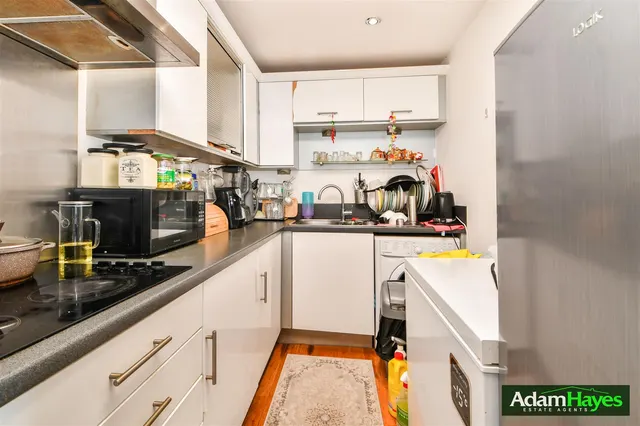 Kingsway, North Finchley, N12, photo 2