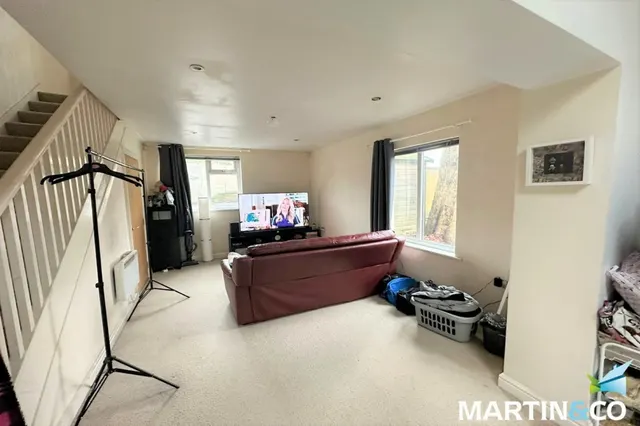 Wentworth Terrace, WF1, photo 3