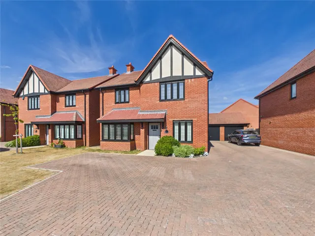 Saunders Road, Felixstowe, IP11, photo 1