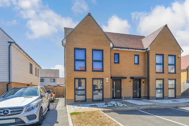 Brickearth Mews, Faversham, ME13, photo 1