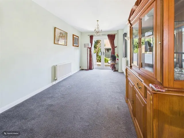 Peverel Road, Ifield, RH11, photo 2