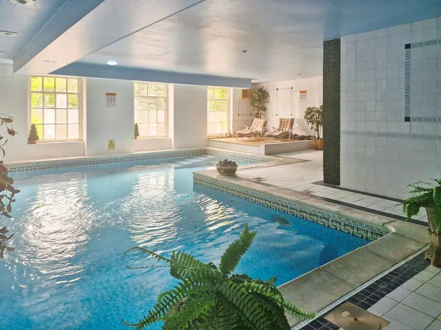 Hall Park, Swanland, HU14, photo 1