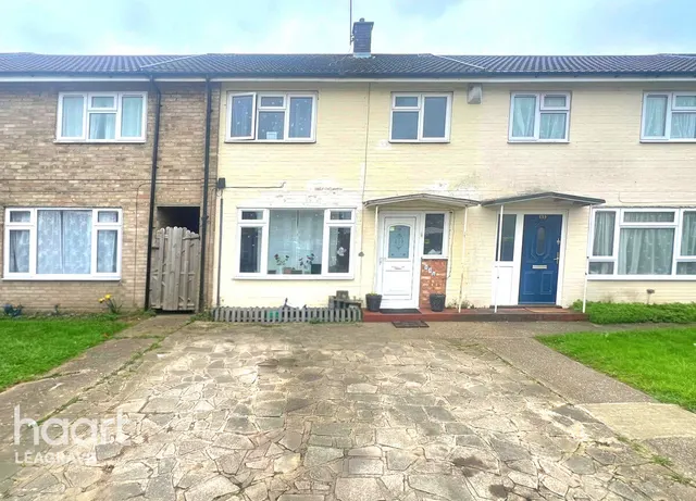 Grove Road, Houghton Regis, LU5, photo 1