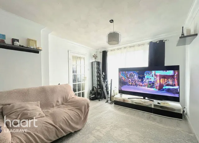 Grove Road, Houghton Regis, LU5, photo 2