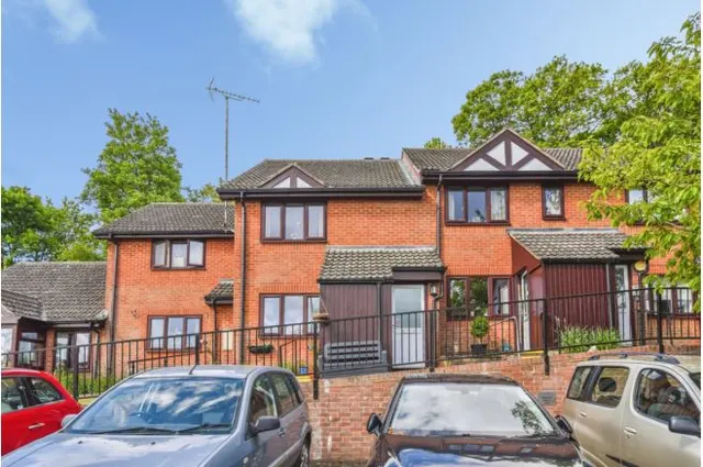Flers Court, Warminster, BA12, photo 1