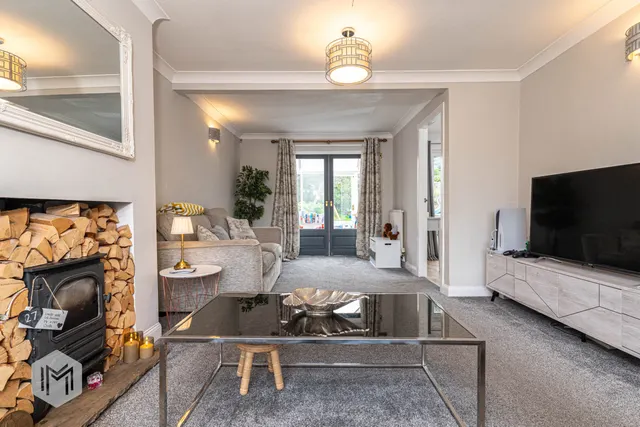 Bardsley Close, Bolton, BL2, photo 2