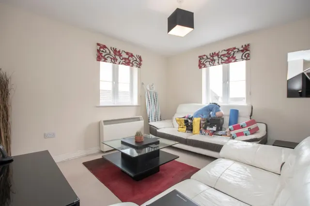 Photo 2 — Crestwood View, Eastleigh, Hampshire, SO50 4NF