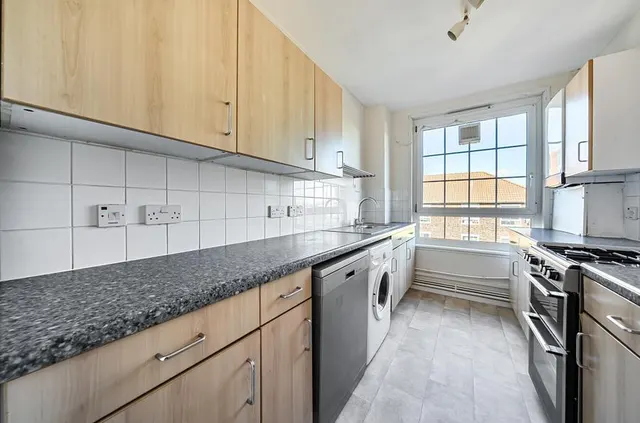 Barville Close, London, SE4, photo 3