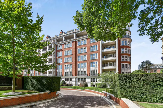Palace Green, Kensington, W8, photo 1