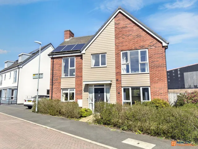 Buckthorn Road, Coalville, LE67, photo 1