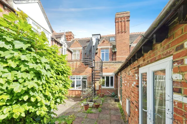 Staines Hill, Sturry, Canterbury, Kent, CT2, photo 1