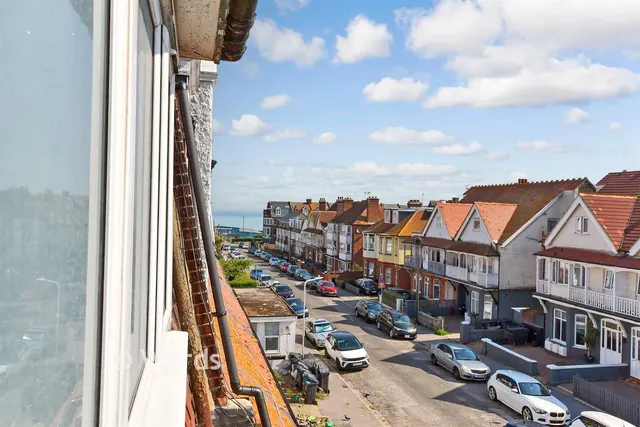 Surrey Road, Cliftonville, CT9, photo 2