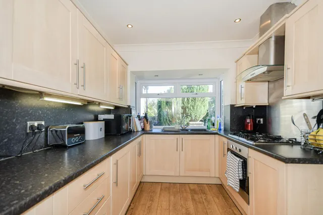 Ashurst Close, Sheffield, S6, photo 2