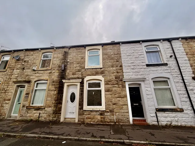 Dean Street, Burnley, photo 1