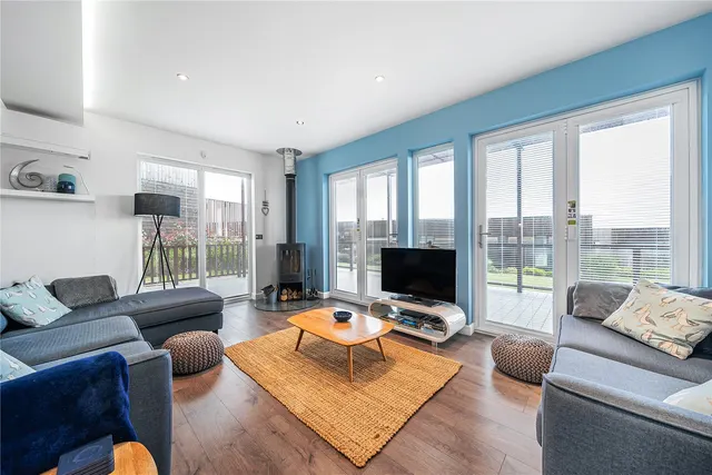 Photo 3 — The Residence, Gwel An Mor, Portreath, Cornwall, TR16 4PE