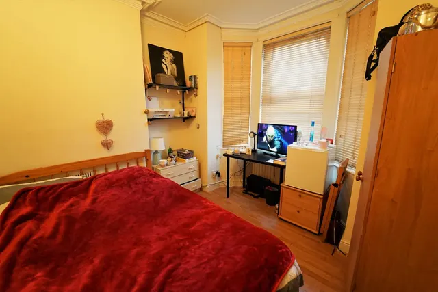 Church Grove, Nottingham, NG7, photo 2