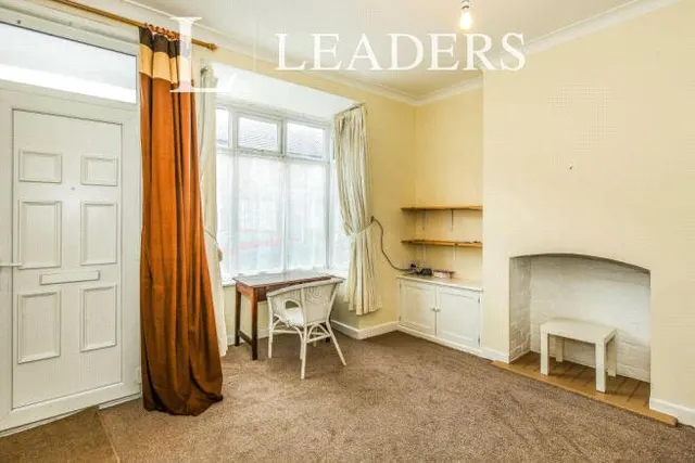 Thistleberry Avenue, Newcastle, ST5, photo 2