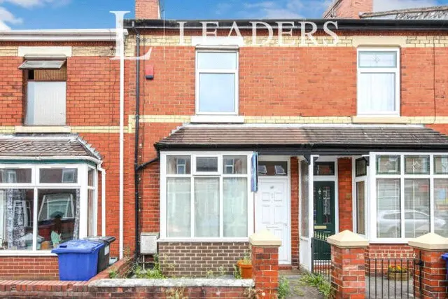 Thistleberry Avenue, Newcastle, ST5, photo 1