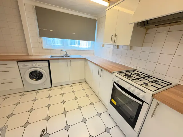 3 bedroom house, Barley Croft, Harlow, CM18