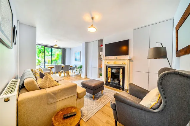 Photo 3 — Winkworth Road, Banstead, SM7 2QR