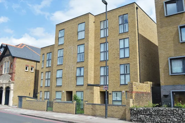 Plassy Road, Catford, SE6, photo 1
